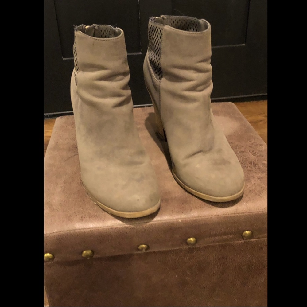 “Call it spring” women’s Grey/brown half boots with mesh leather siding size 8